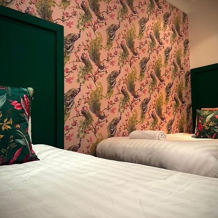 Sleeps10-Parking-Garden-Hottub-Petfriendly Villa Blackpool Bagian luar foto