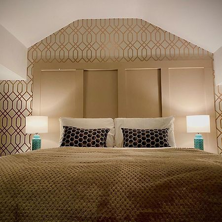 Sleeps10-Parking-Garden-Hottub-Petfriendly Villa Blackpool Bagian luar foto