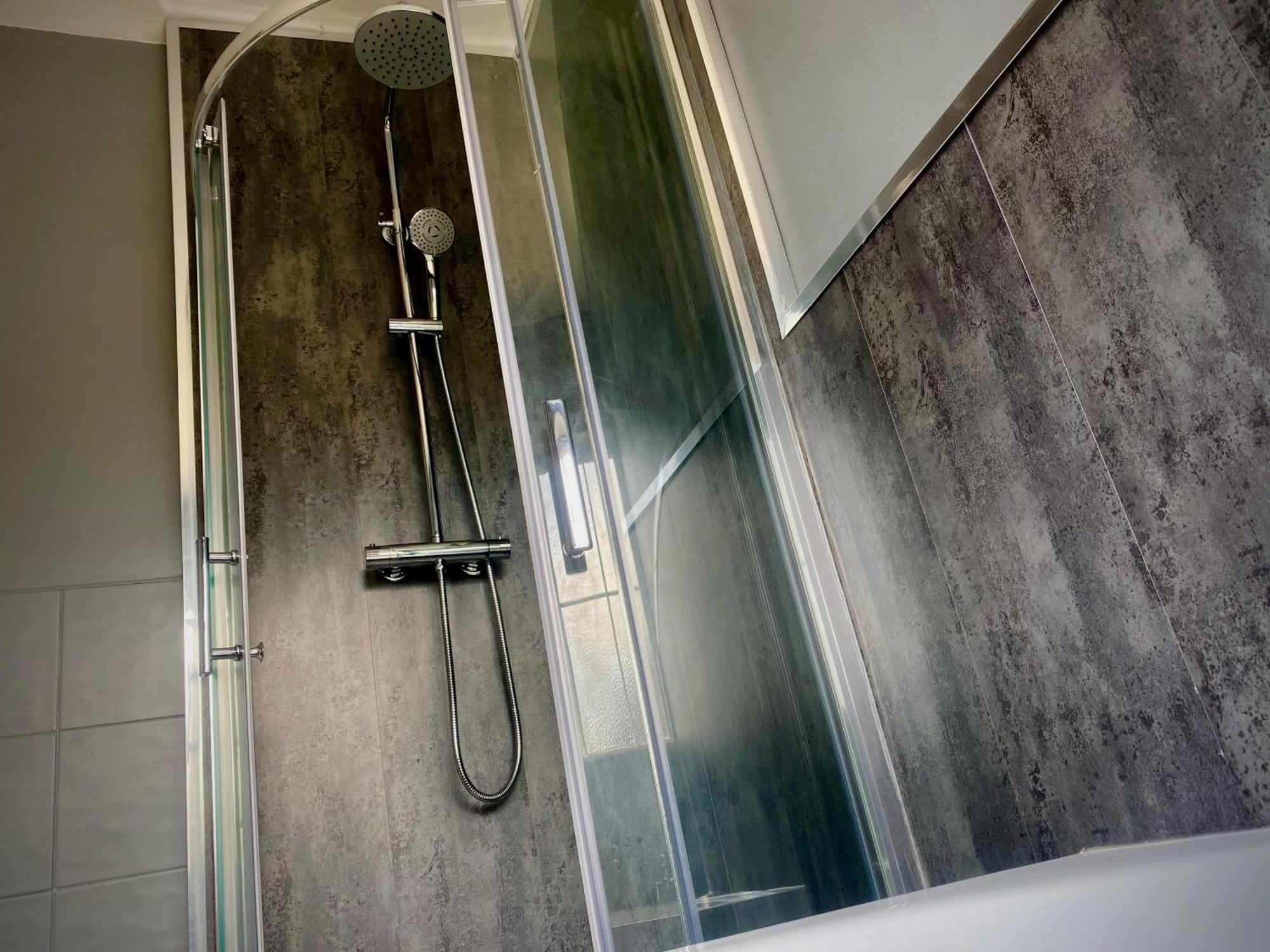Sleeps10-Parking-Garden-Hottub-Petfriendly Villa Blackpool Bagian luar foto