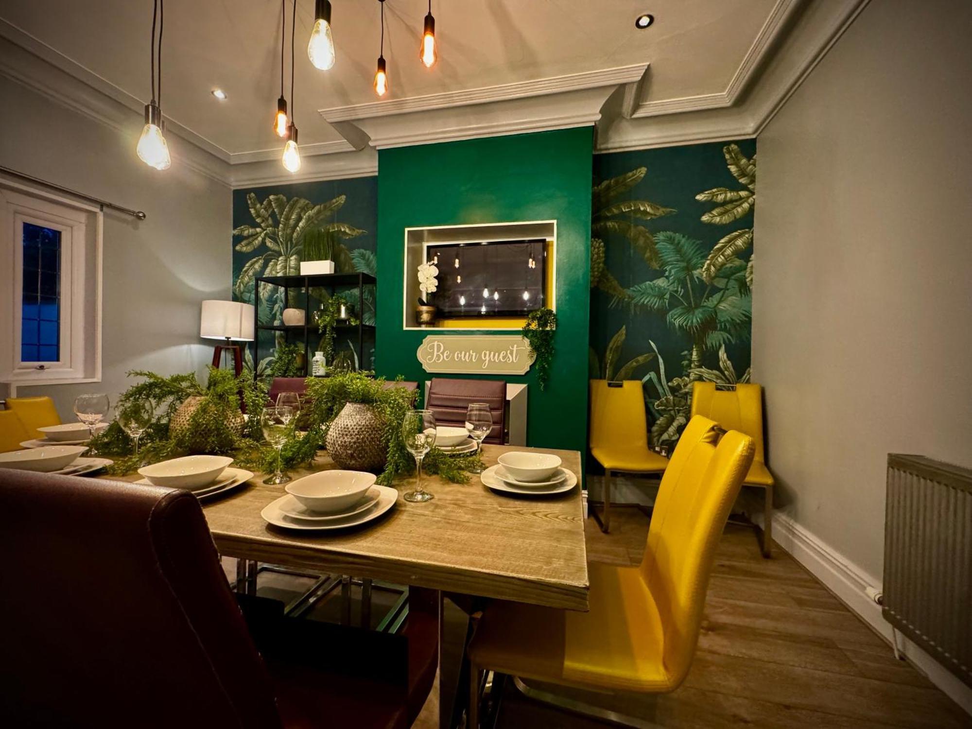 Sleeps10-Parking-Garden-Hottub-Petfriendly Villa Blackpool Bagian luar foto