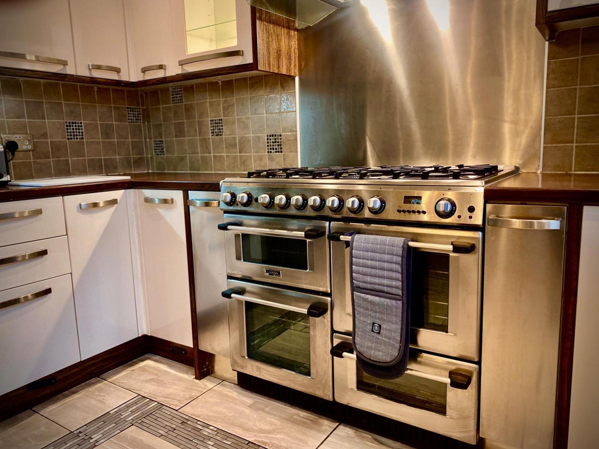 Sleeps10-Parking-Garden-Hottub-Petfriendly Villa Blackpool Bagian luar foto