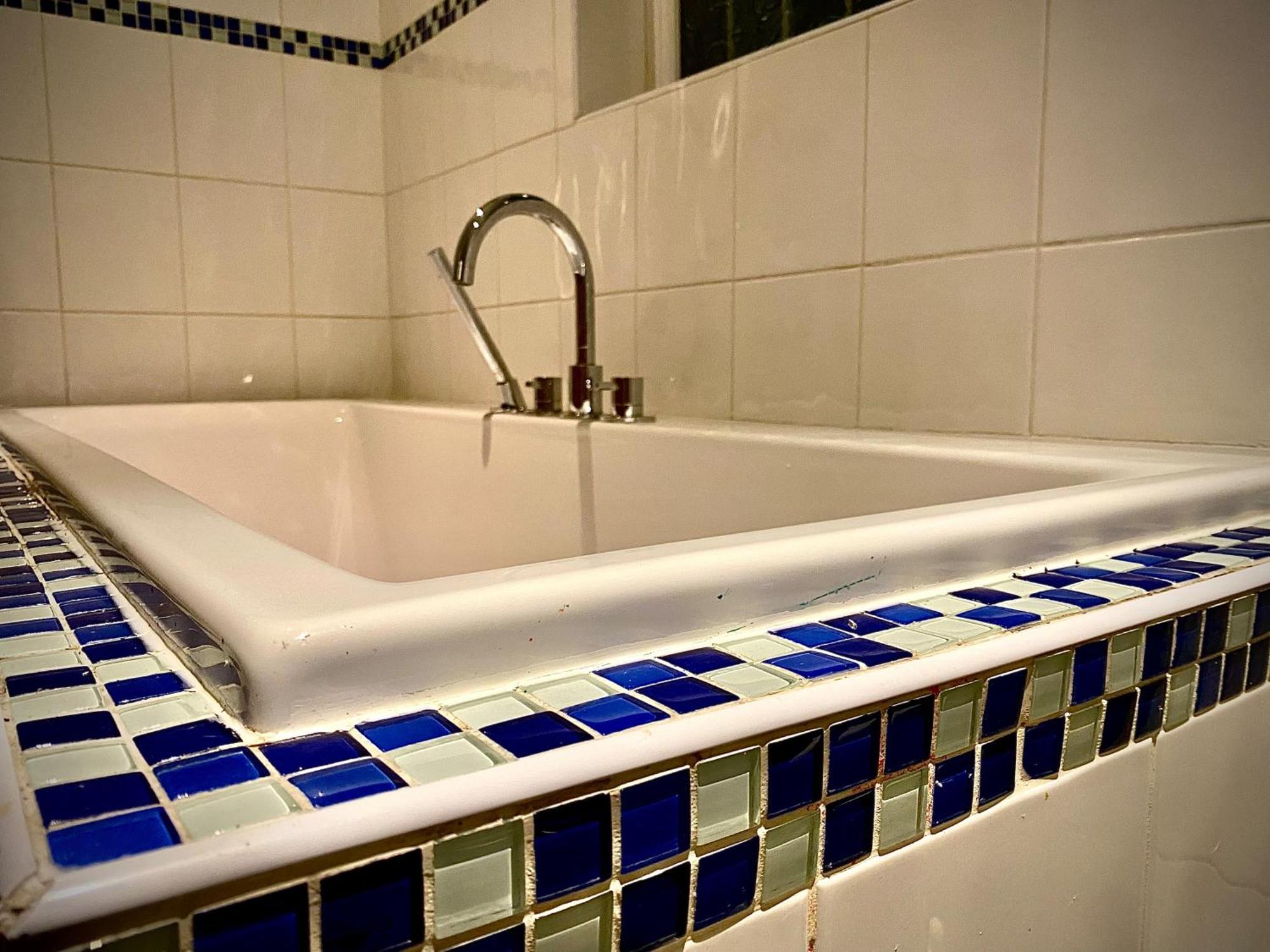 Sleeps10-Parking-Garden-Hottub-Petfriendly Villa Blackpool Bagian luar foto